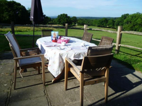 Гостиница moaps farm bed and breakfast  Хэйвардс Хитс